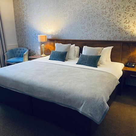פיבלס The Tontine Hotel מראה חיצוני תמונה