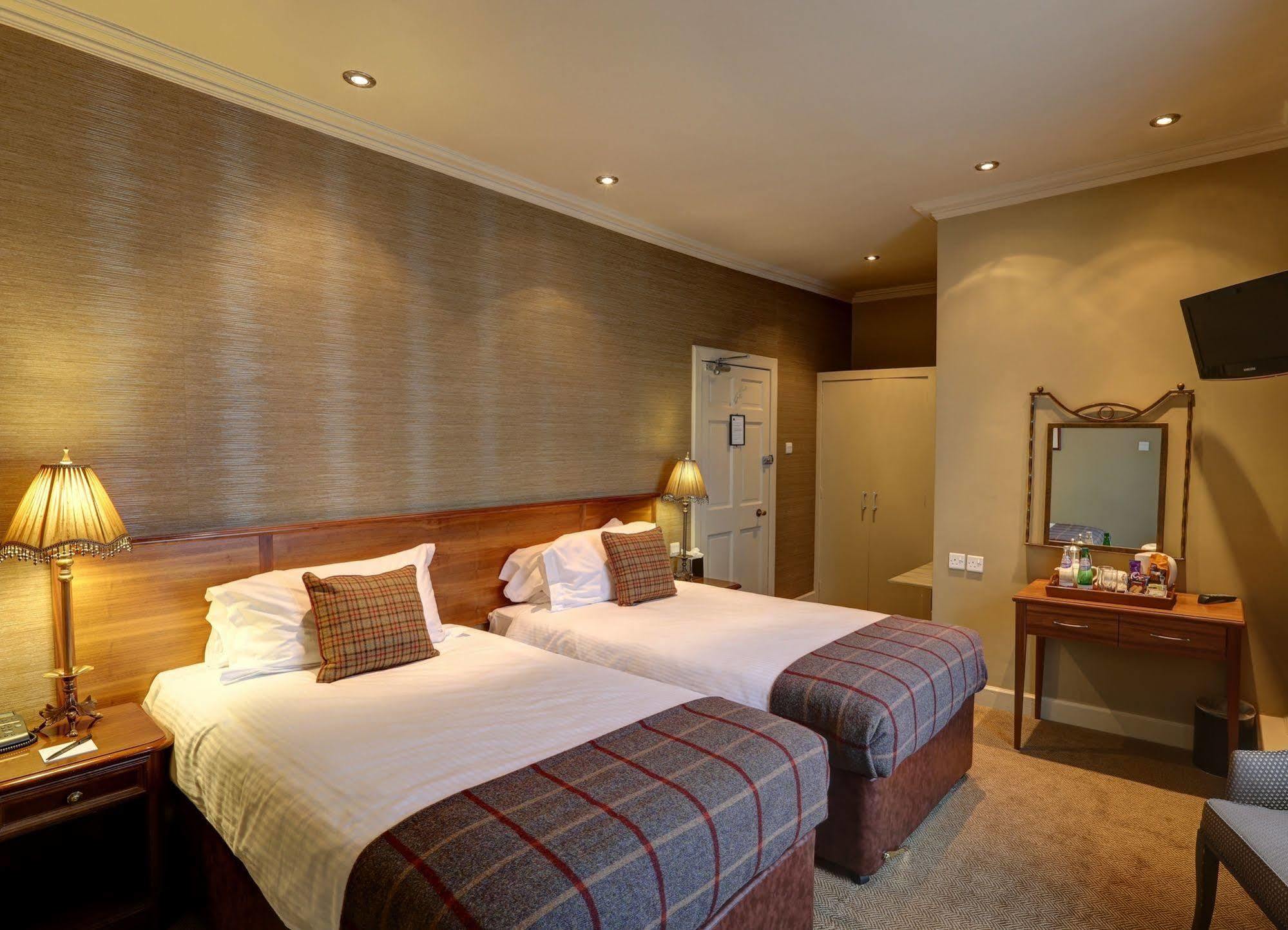 פיבלס The Tontine Hotel מראה חיצוני תמונה